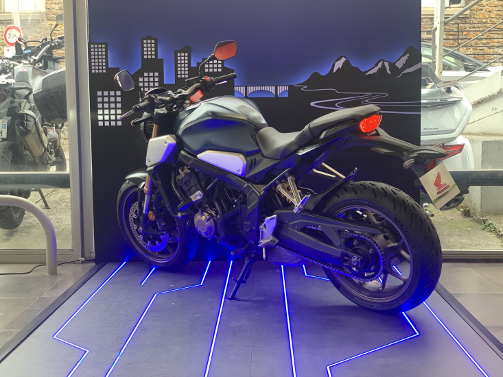 Honda CB650R - VILLEMOMBLE