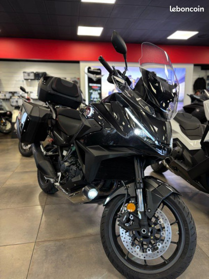 Honda nt1100 dct – 2025 – noir – full équipement - VILLEMOMBLE