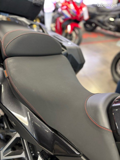 Honda nt1100 dct – 2025 – noir – full équipement - VILLEMOMBLE