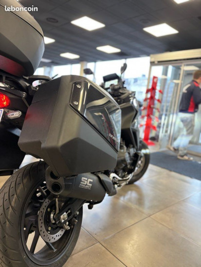 Honda nt1100 dct – 2025 – noir – full équipement - VILLEMOMBLE