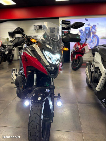 HONDA NC 750 X DCT – Rouge – 2022 – Faible kilométrage - VILLEMOMBLE