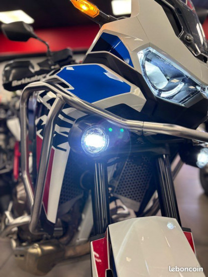 HONDA AFRICA TWIN 1100 – Boîte mécanique – 2023 – Première main - VILLEMOMBLE