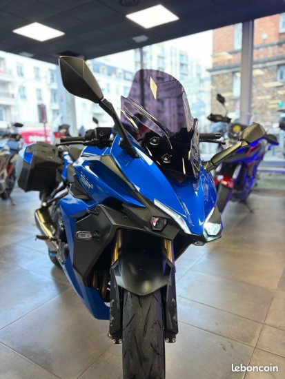 Suzuki GSX-S 1000 GT – 2023 – État proche du neuf - VILLEMOMBLE