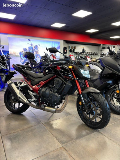 Honda Hornet 750 – 2023 A2 - VILLEMOMBLE