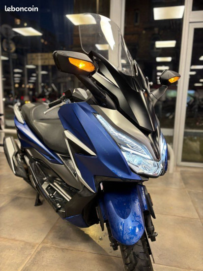 Honda Forza 350 – 2021 - VILLEMOMBLE