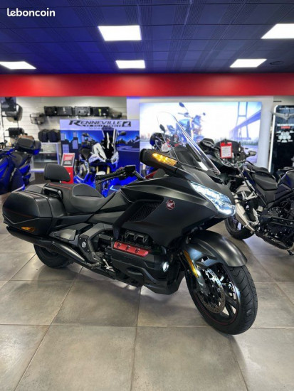 Honda Goldwing 1800 DCT - VILLEMOMBLE
