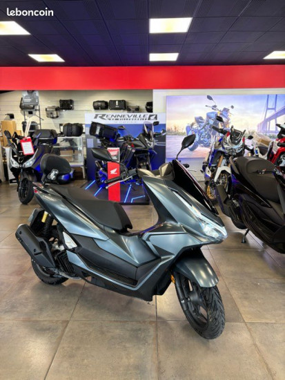 Honda pcx 125 deluxe – gris – 2025 - VILLEMOMBLE
