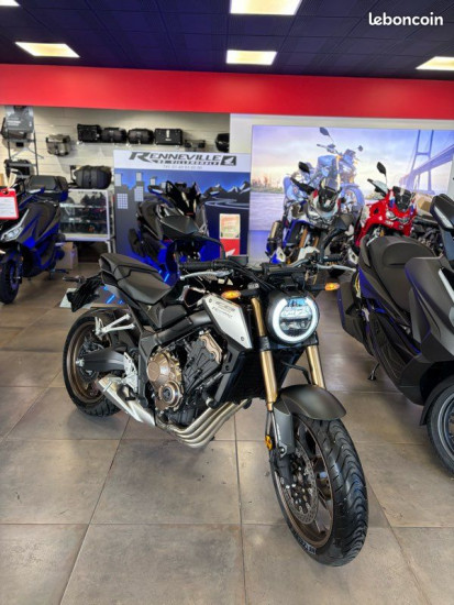 Honda cb 650 r neo retro – 2020 – état exceptionnel - VILLEMOMBLE